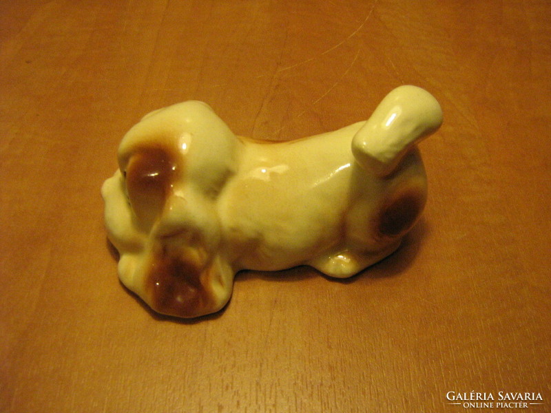 Porcelán kutya