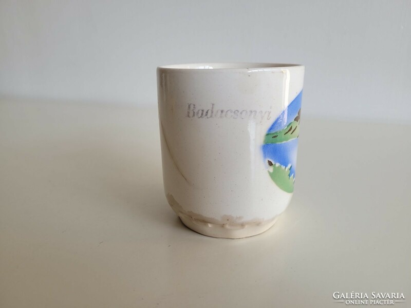 Régi KP Gránit bögre Balaton mintás sérült népi Badacsonyi emlék feliratos antik csésze