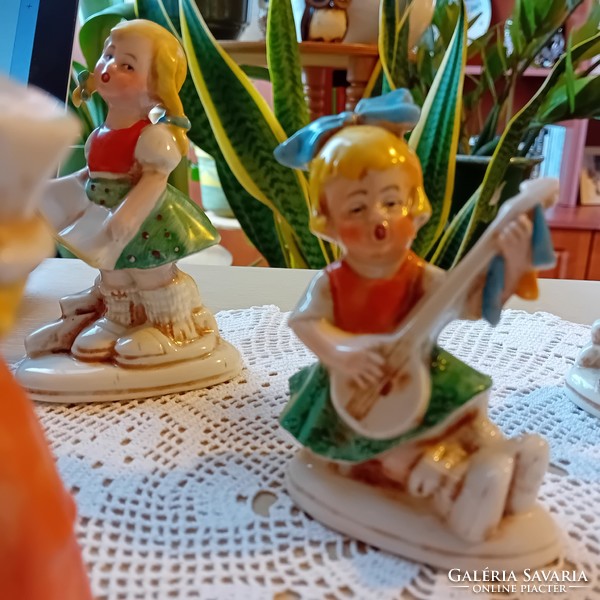 Antique German 5 musical porcelain children. The price applies to all 5 pieces!