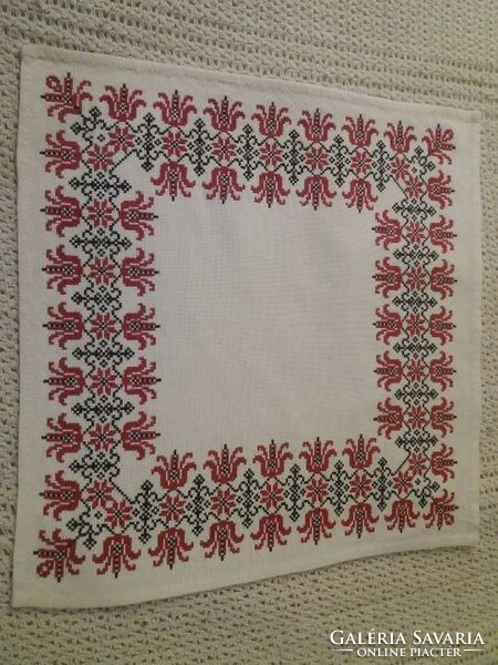 Old, embroidered, tulip tablecloth, 42x42