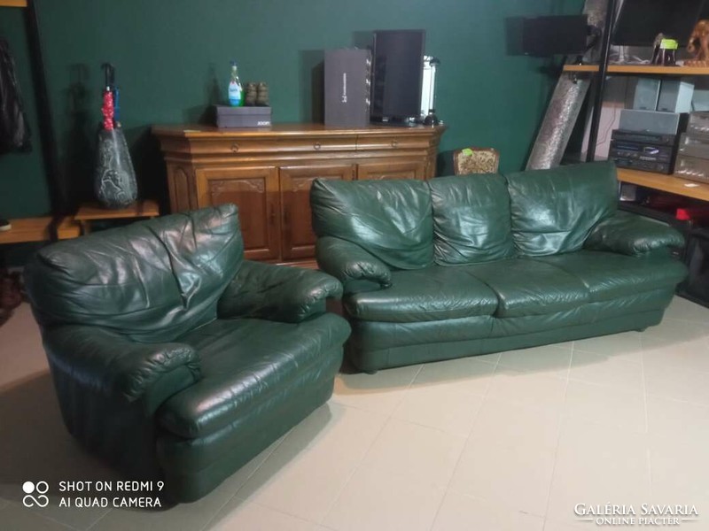 Natuzzi leather sofa with 2 armchairs
