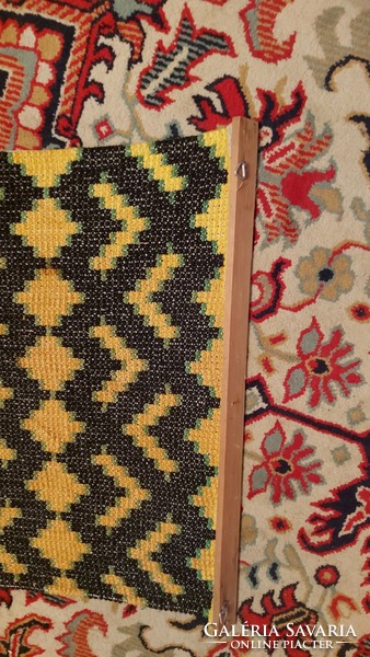 Retro mintás fali szőnyeg falvédő dekoráció