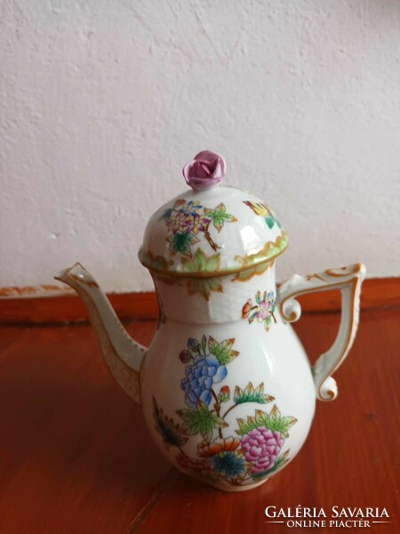 Herend Victorian patterned spout