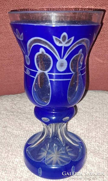 Biedermeier jellegű kék talpas pohár