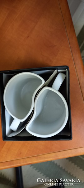 2 half (double) mugs in a box