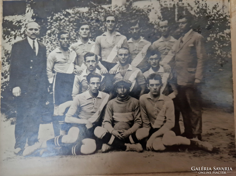 Régi nagyméretű fotó focicsapatról Budapest 1926