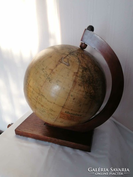 Antique globe from the 1950s-1960s