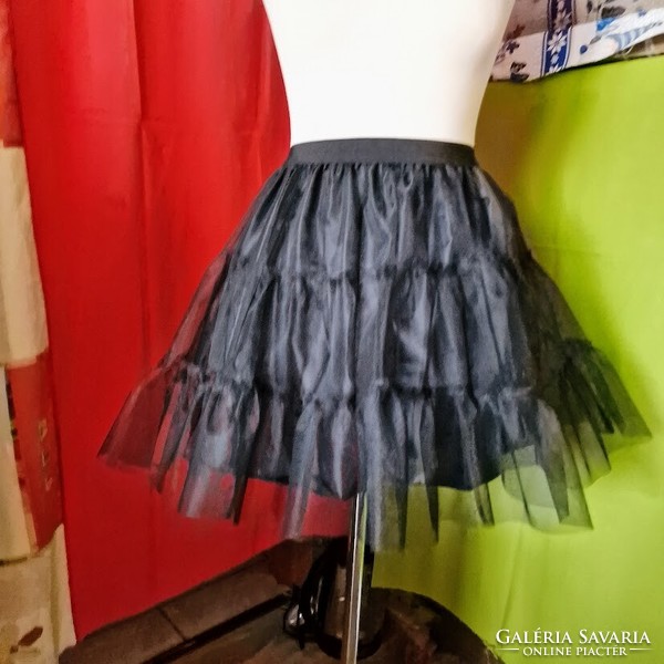 Wedding asz60 - black frilly petticoat with lining