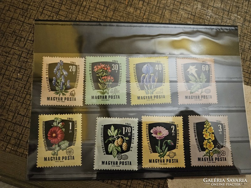 1961-es Gyógy-és iparnövények bélyeg sor **