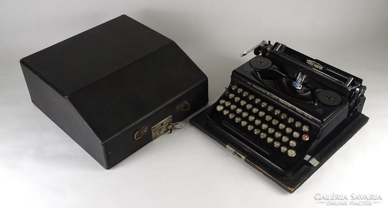 1P622 antique triumph norm 6 mechanical typewriter