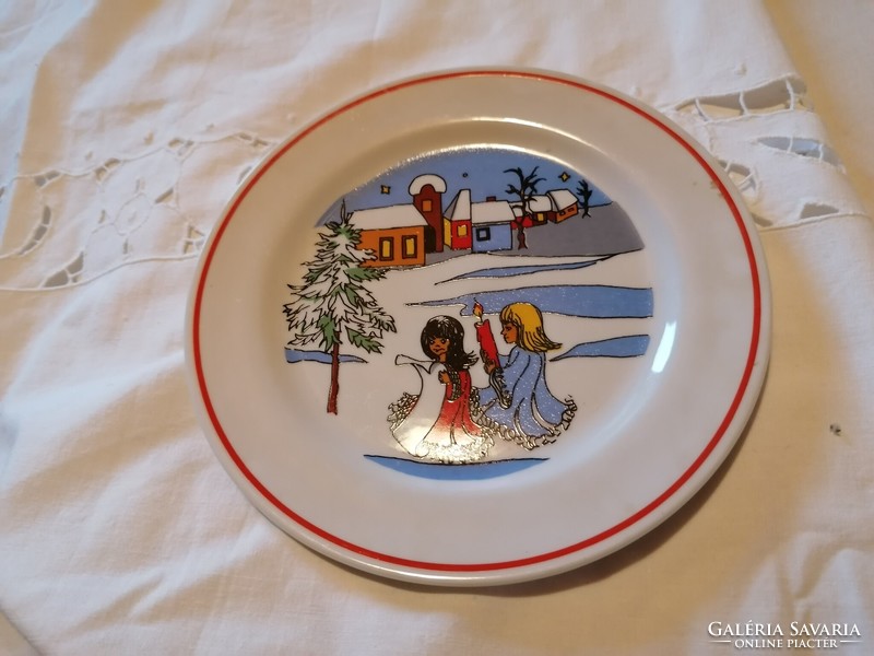 Zsolnay karácsonyi mese mintás porcelán lapos desszertes tányér
