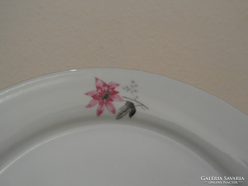Virágos Alföldi porcelán süteményes tányér ( 6 db. )
