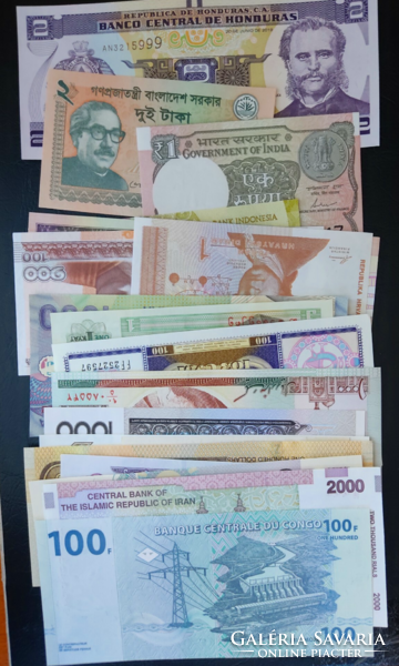 100 unc mixed unfolded banknotes.