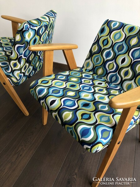 2 restored, retro, mid-century Józef Chierowski model 366 armchairs