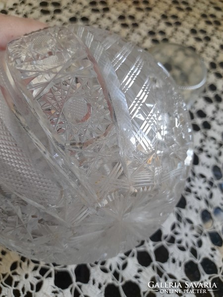 Gyönyörű gömb alakú kristály váza