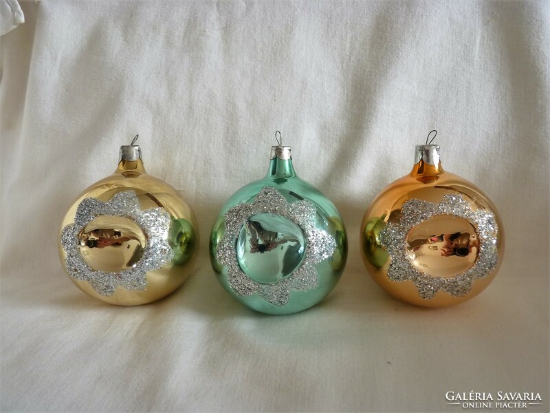 Old glass Christmas tree decorations! - 3 spheres!
