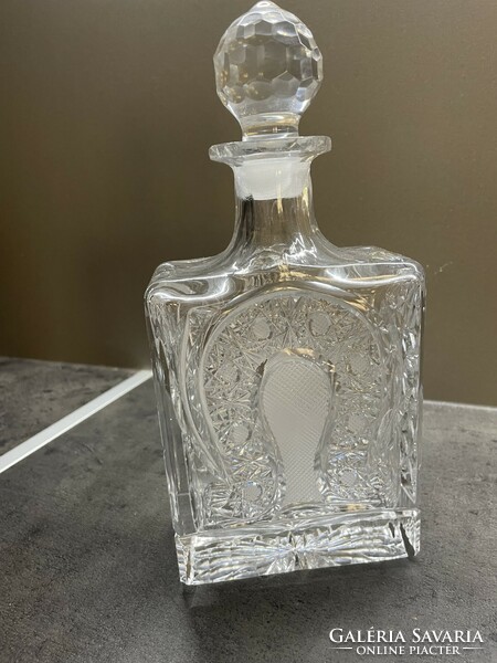 Crystal whiskey glass with pouring stopper