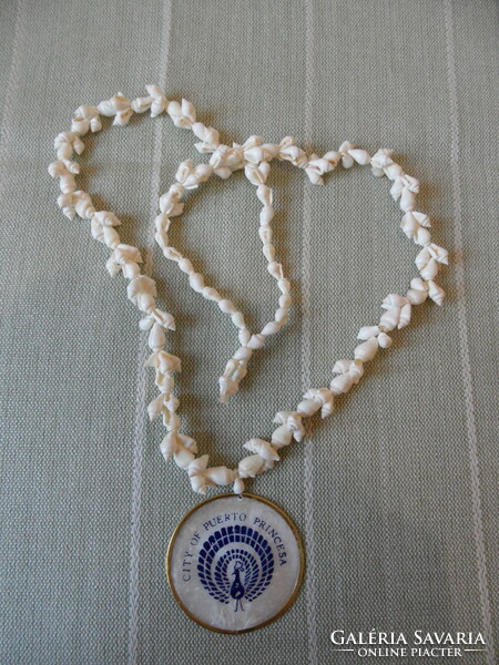 Older shell necklace + pendant