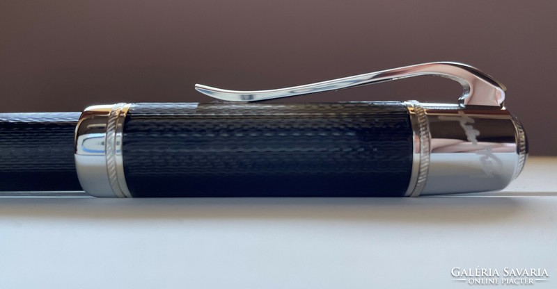 Montblanc jules verne 4810 fountain pen replica - extraordinary!