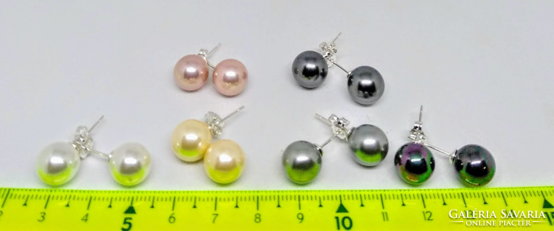 Déltengeri, 6 különböző színű 10-11 mm-s gyöngy fülbevaló​, ezüstözött szerelékkel