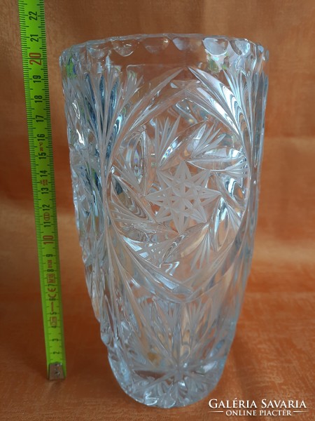 Large polished crystal vase 20 cm high