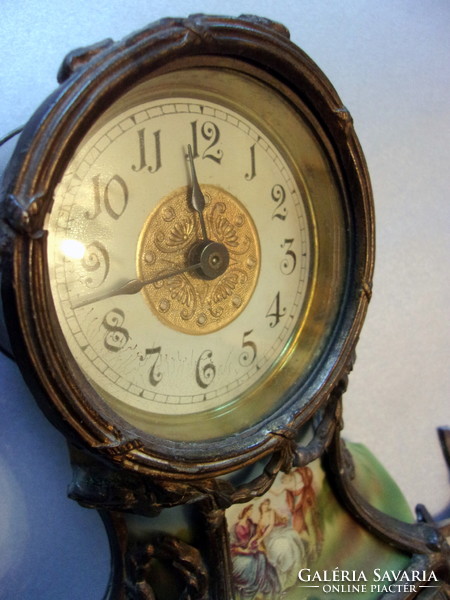 Antik porcelán berakásos kandalló óra - sérült