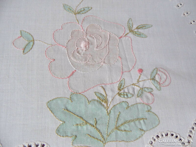 Machine-embroidered top-stitched rose stained glass curtain, tablecloth