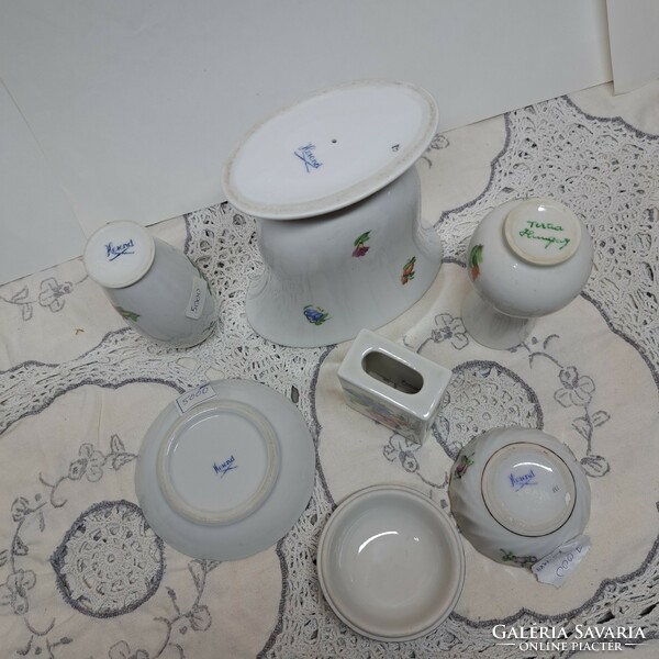 Mixed porcelains from Herend