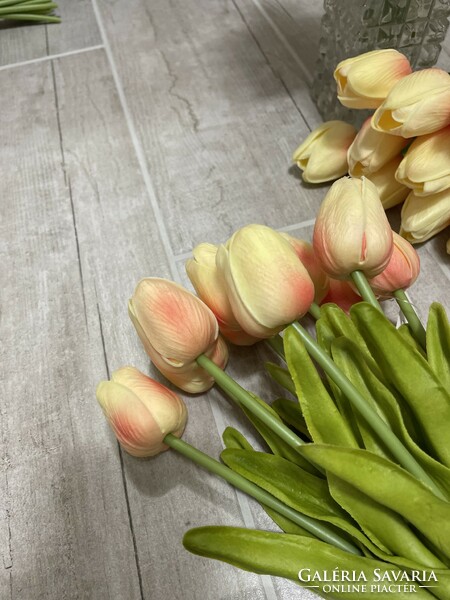 Gyönyörű élethű  gumi habgumi tulipán csokor tulipánok virág növény lakásdekoráció