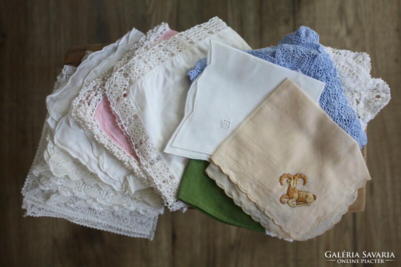 Wonderful collection of 10 textile lace handkerchiefs - beautiful, flawless