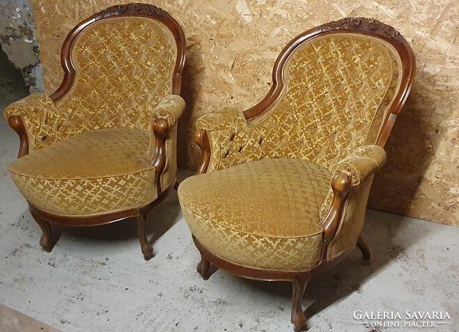 Pair of beautiful neo-baroque armchairs