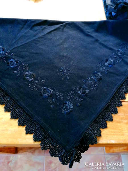 Antique Old Post Wool Folk Black Hand Embroidered Lace Shawl Headscarf Folk Costume Wear 104