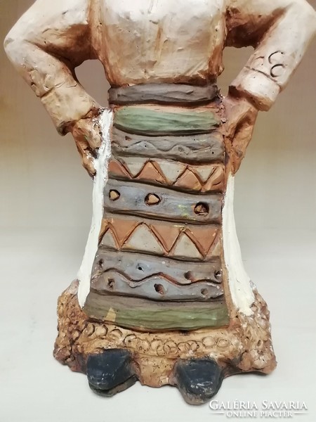 Korondi kerámia asszony figura