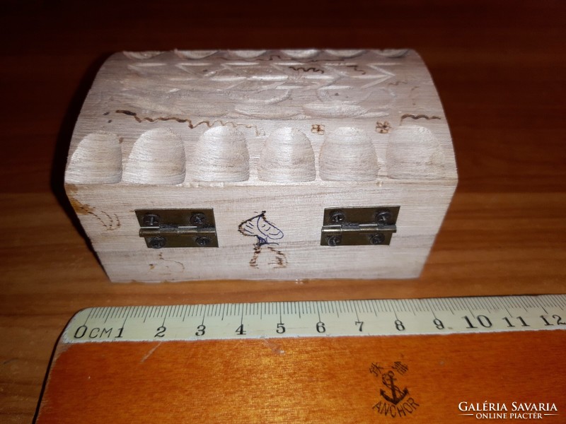 Wooden box treasure chest 9x6cm