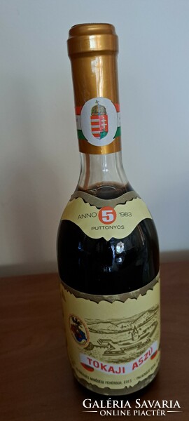 5 Puttonyos, 41-year-old wine from Tokaj, 0.5 liter 1983, bottled (6)