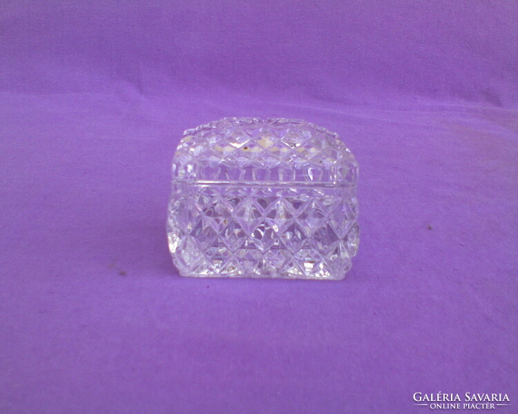 Beautiful polished crystal bonbonier / ring holder