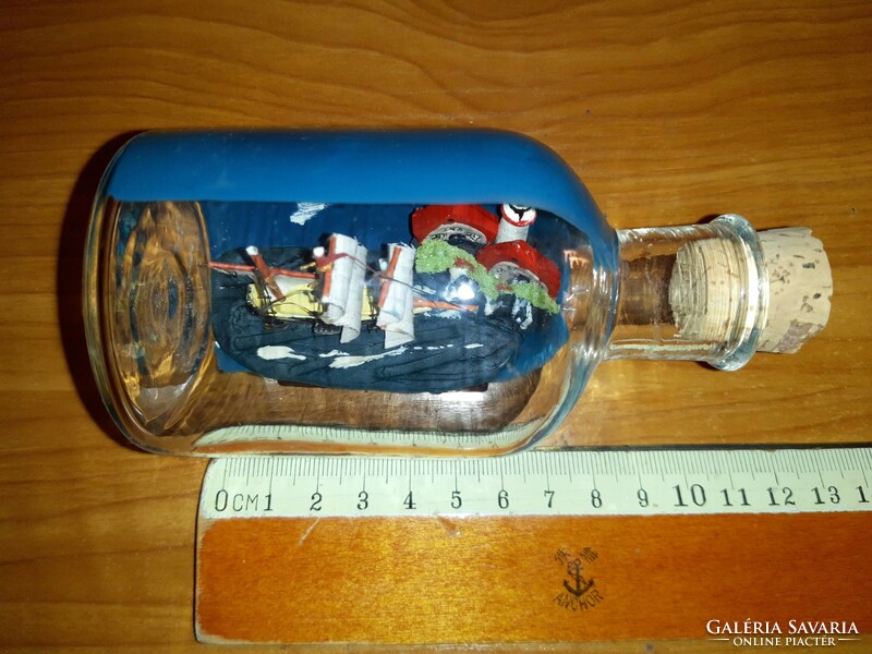 Hajó makett palackban Monterey kis vitorlás üvegben