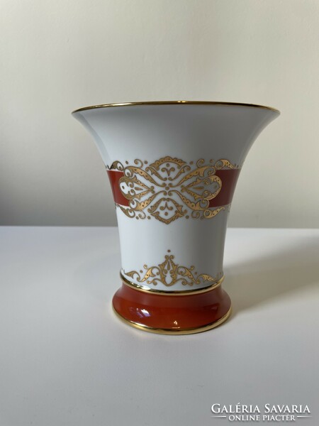 Herend funnel vase (Bakos year)