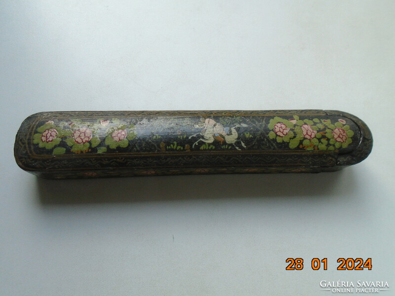 19 sz QUAJAR QALAMDAN perzsa RITKA lakk  tolltartó vágtató lovas és virág mintákkal