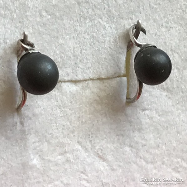 Antique silver earrings with gagat stone