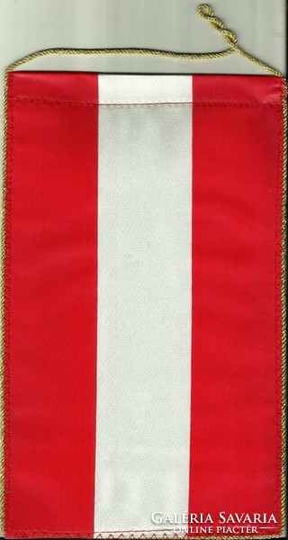 Asztali zászló = AUSZTRIA (textil, 14,5 x 23,5 cm, kétoldalas)
