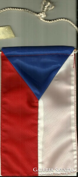 Asztali zászló = CSEHORSZÁG (selyem, 12,5 x 21,5 cm, kétoldalas)