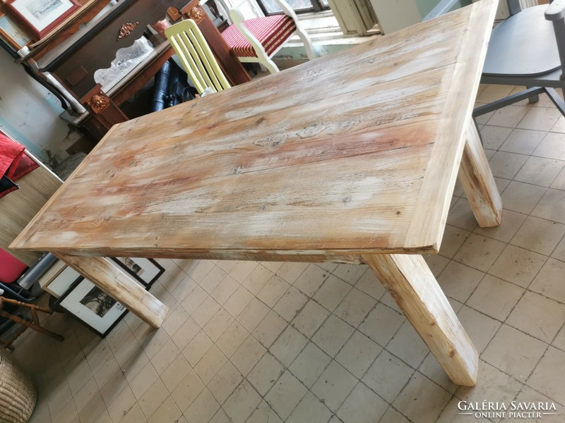 Pine table (smooth surface, treated with wax)