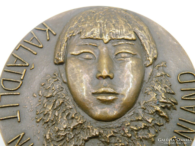 UK00121  Nagyméretű bronz medál Grönland Eila  Hiltunen 1973