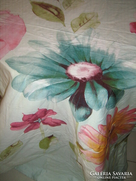 Beautiful vintage floral duvet cover