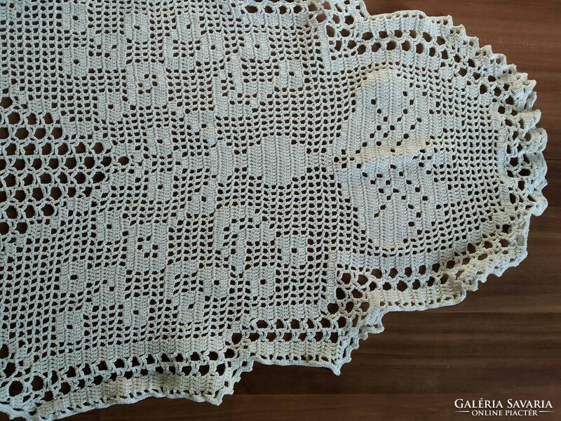 Old very beautiful crocheted tablecloth, centerpiece, size: 96 cm x 30 cm