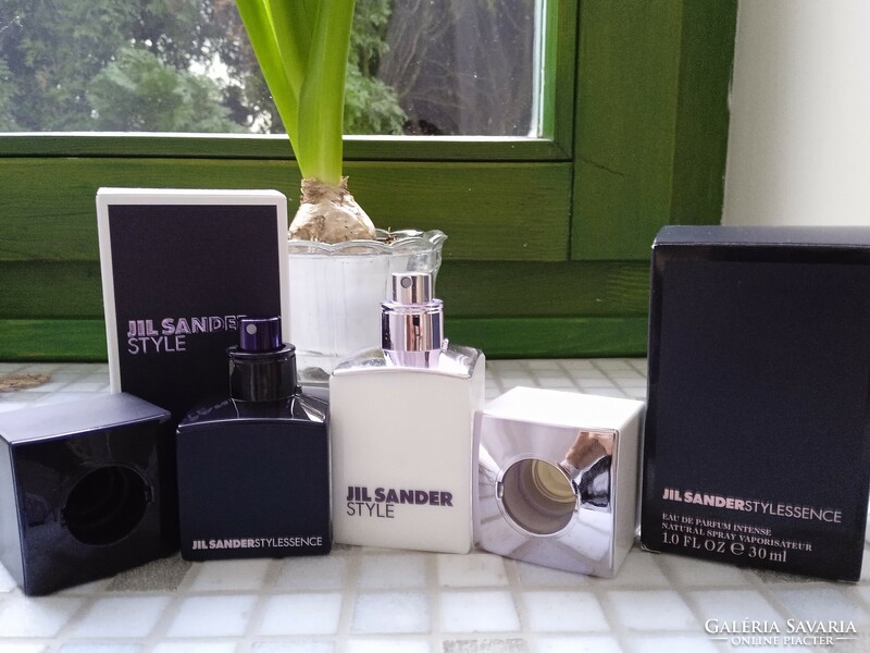 Parfümös üvegek gyűjteménybe Jil Sander Style és Stylessence