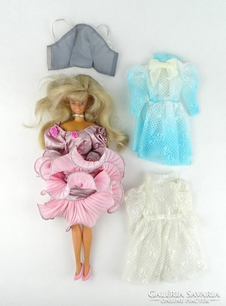 1K003 petra barbie doll in original dress