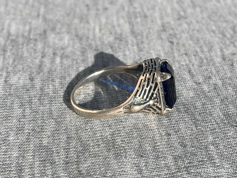 Art Deco női ezüst gyűrű kék zafír