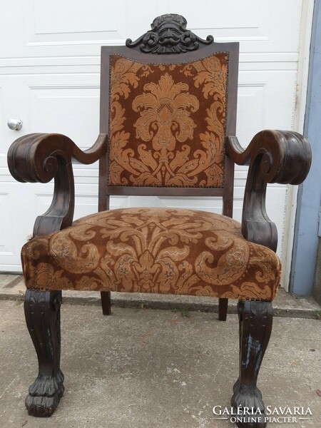 Neo-Renaissance style chair with armrests throne charcoal armchair